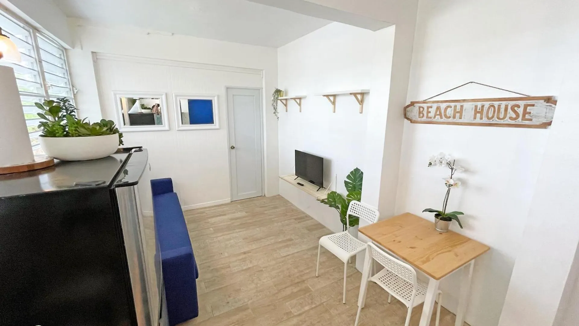 Palmeras Beach Apartments - Playa Santa Guanica