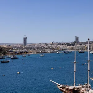 sliema-seaview-modern-apartment.qawrahotelsmalta.org/