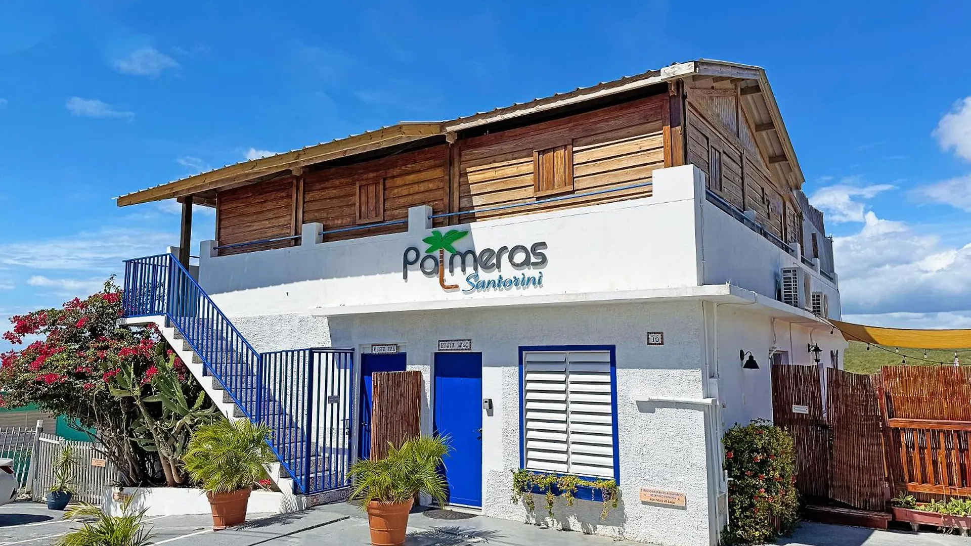 Palmeras Beach Apartments - Playa Santa location